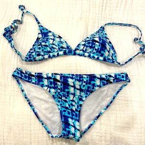 Medium multi blue bathing suit